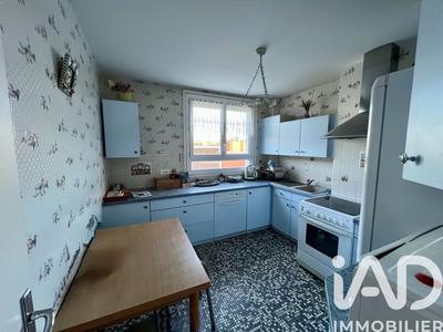 Appartement - 100 m² - 5 pièces