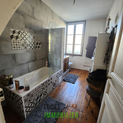 Maison - 91 m² - 5 pièces