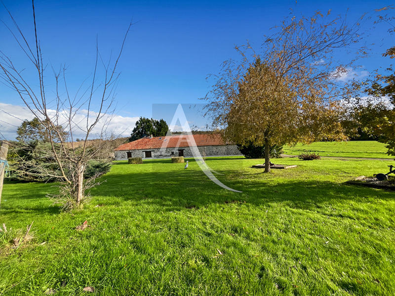 Maison - 170 m² - 8 pièces