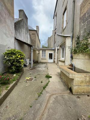 Maison - 166 m² - 7 pièces