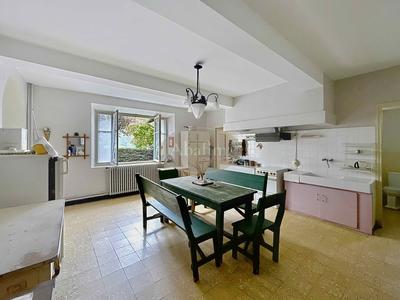 Maison - 150 m² - 5 pièces