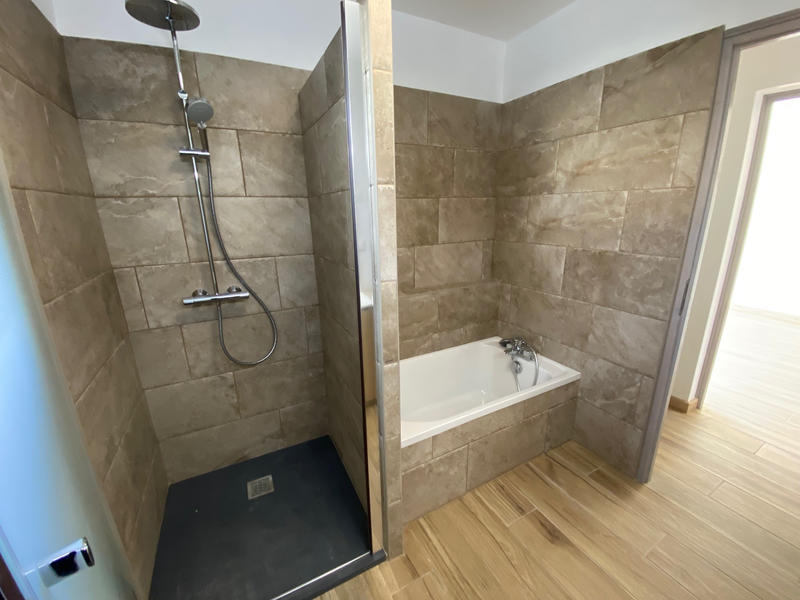 Maison - 99 m² - 4 pièces