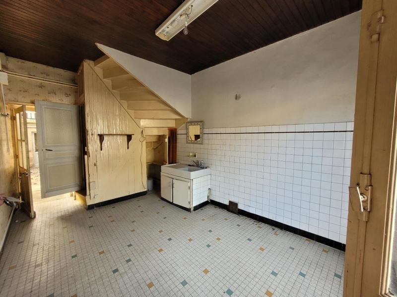 Maison - 216 m² - 10 pièces