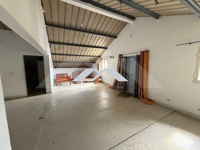 Maison - 180 m² - 5 pièces