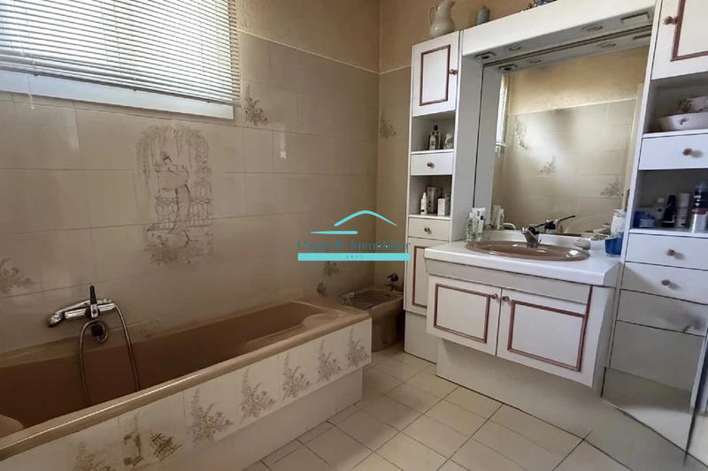 Villa - 161 m² - 6 pièces