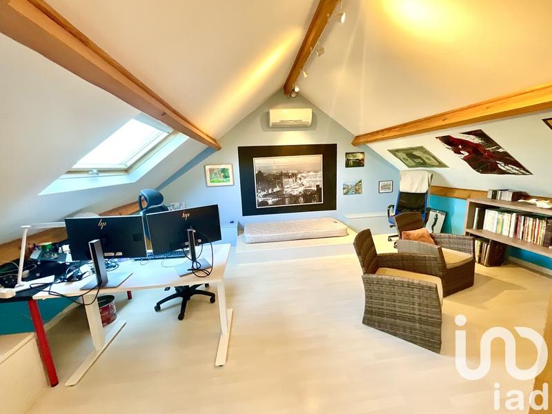 Maison - 166 m² - 7 pièces