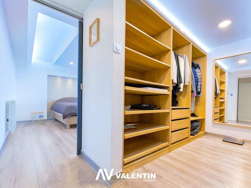 Maison - 151 m² - 7 pièces