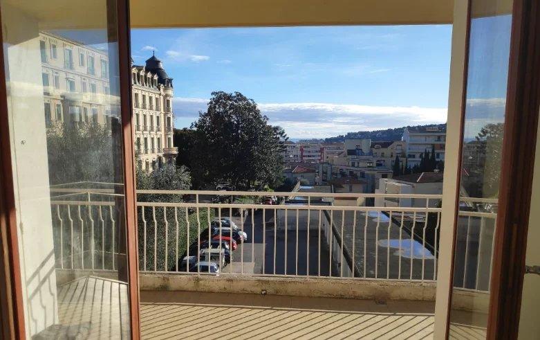 Appartement - 49 m² - 2 pièces