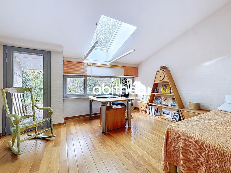 Maison - 368 m² - 9 pièces