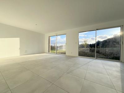 Maison - 141 m² - 6 pièces