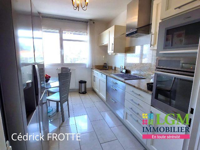 Appartement - 134 m² - 5 pièces