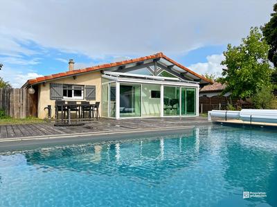 Maison - 135 m² - 6 pièces