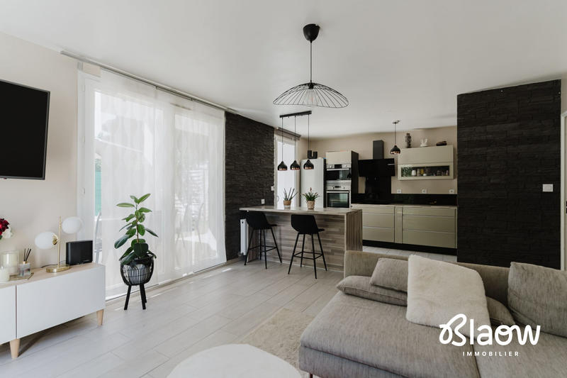 Appartement - 83 m² - 4 pièces