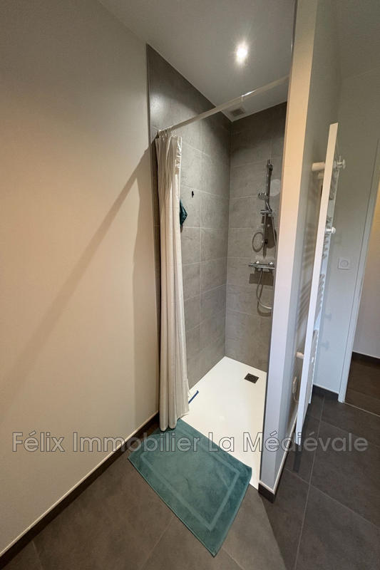 Maison contemporaine - 130 m² - 6 pièces