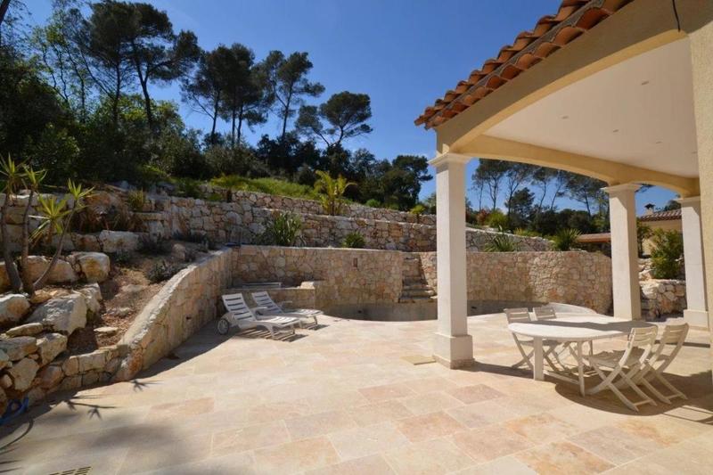 Villa - 186 m² - 6 pièces