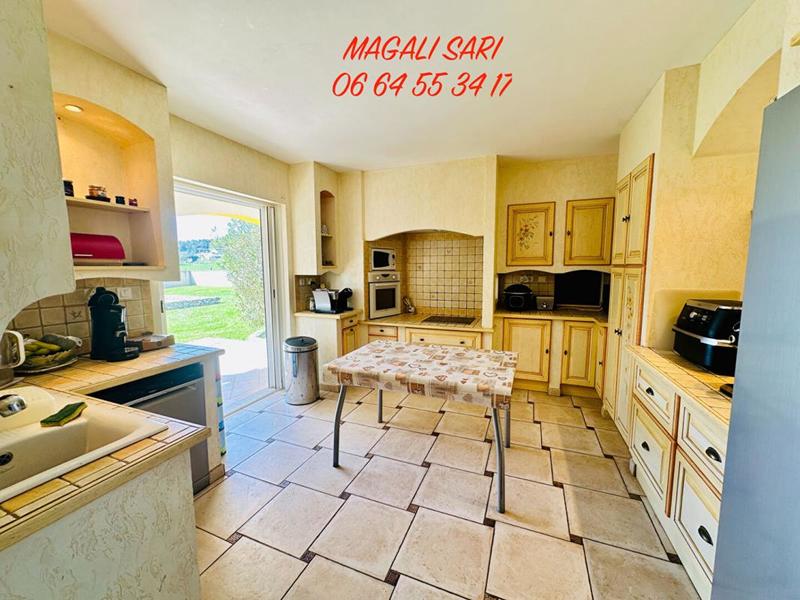 Villa - 245 m² - 7 pièces