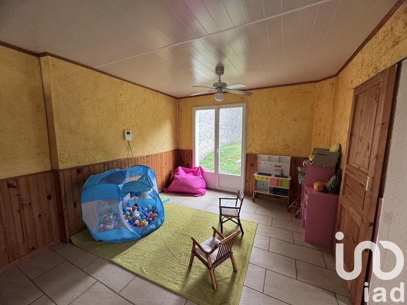 Maison - 235 m² - 6 pièces