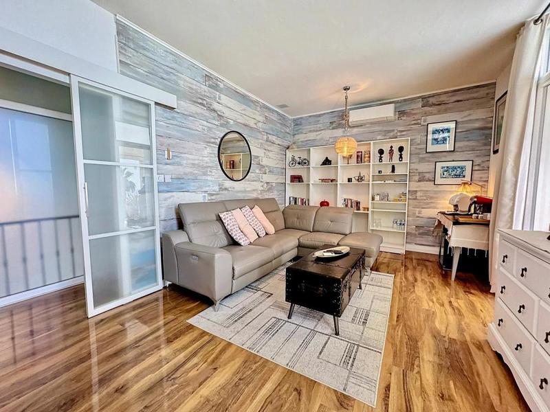 Villa - 230 m² - 10 pièces