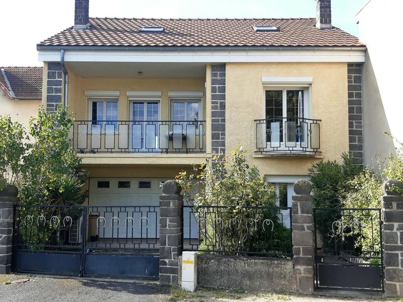 Maison - 184 m² - 8 pièces