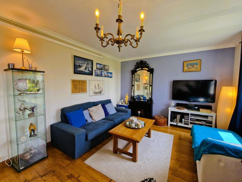 Maison - 181 m² - 8 pièces