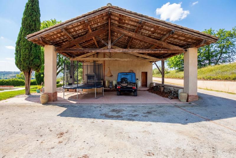 Maison ancienne - 266 m² - 5 pièces