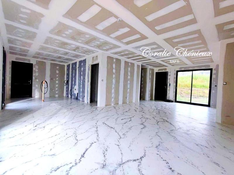 Maison - 115 m² - 5 pièces