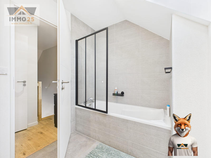 Maison - 136 m² - 6 pièces