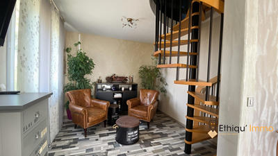 Maison - 107 m² - 6 pièces