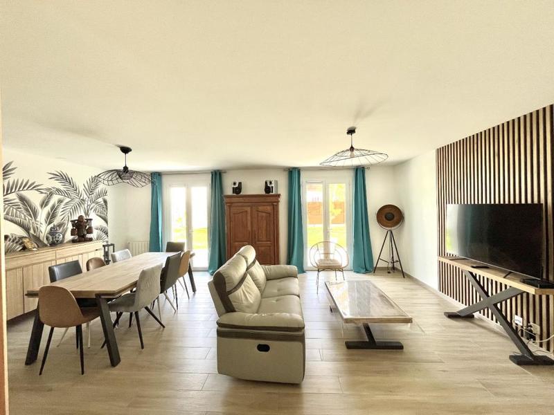 Maison - 115 m² - 5 pièces