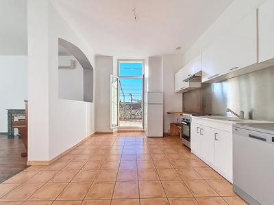 Appartement - 72 m² - 3 pièces