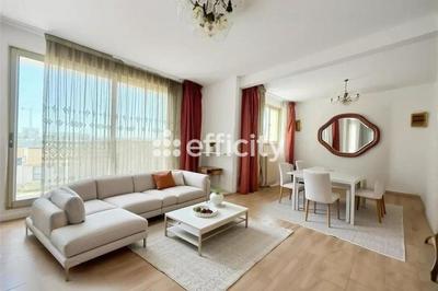 Appartement - 82 m² - 3 pièces