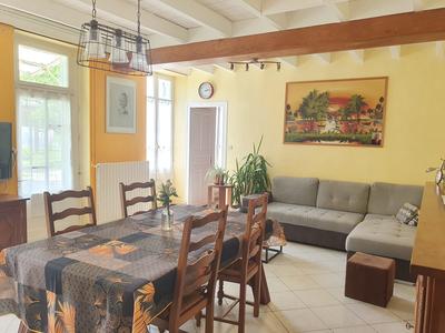 Maison - 135 m² - 5 pièces