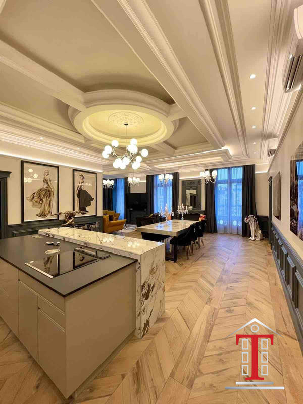 Appartement - 128 m² - 4 pièces