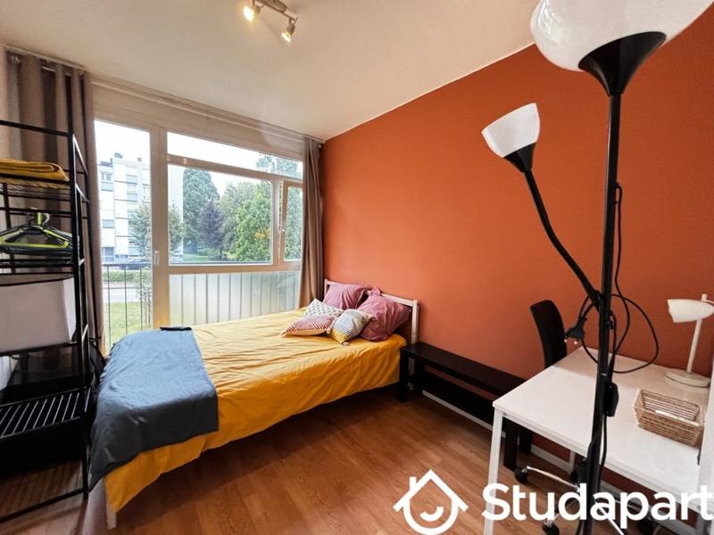 Chambre - 9 m² - 1 pièce