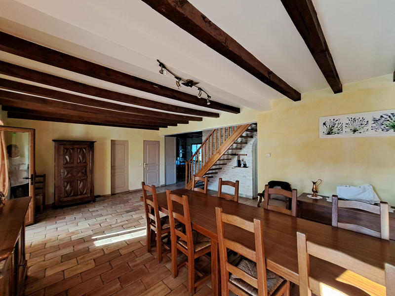 Maison - 192 m² - 6 pièces