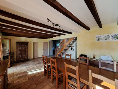 Maison - 192 m² - 6 pièces