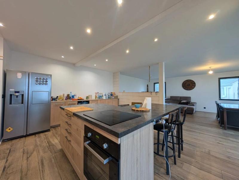 Maison - 175 m² - 7 pièces