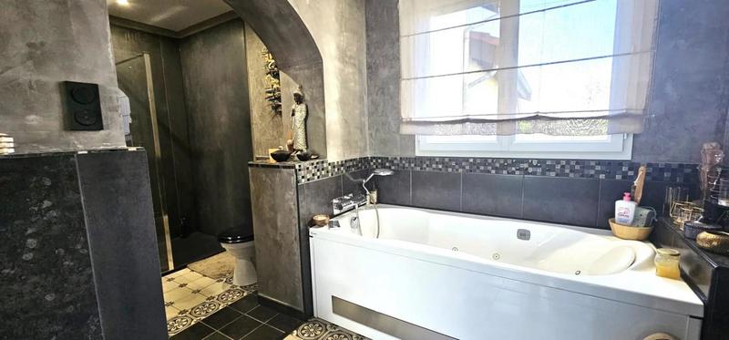 Villa - 175 m² - 5 pièces