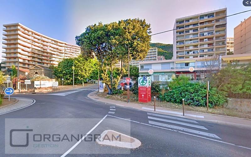 Parking / Garage - 15 m²