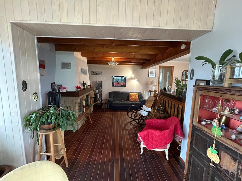 Maison traditionnelle - 123 m² - 6 pièces