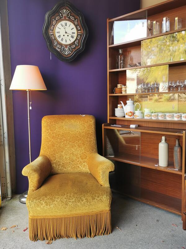 Vide atelier (meubles, tables, chaises, objets déco, luminaires, vaisselle...)