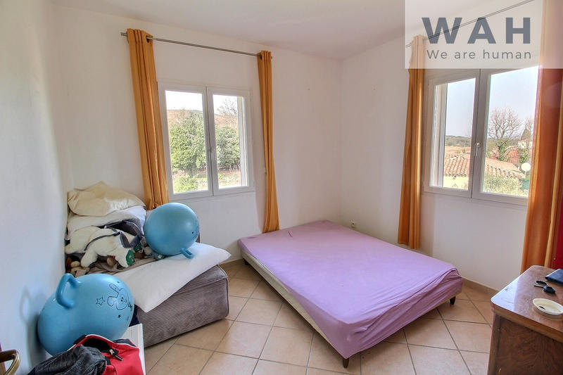 Maison - 202 m² - 6 pièces