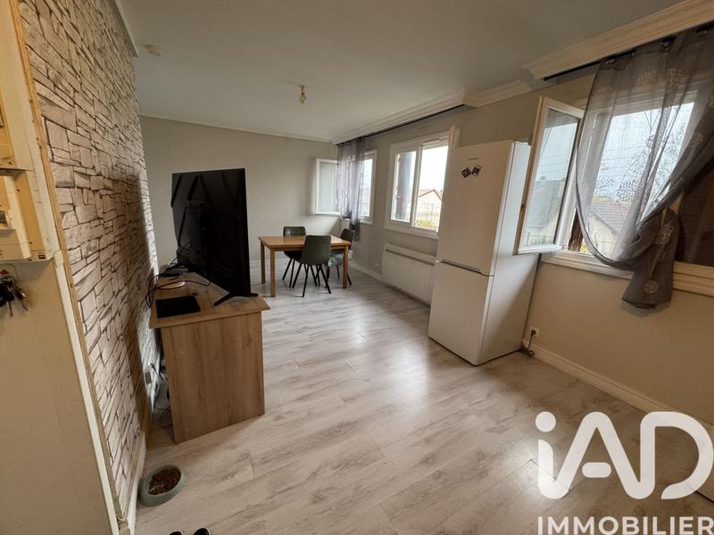 Maison - 210 m² - 9 pièces