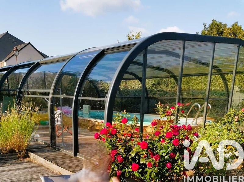 Maison - 245 m² - 8 pièces