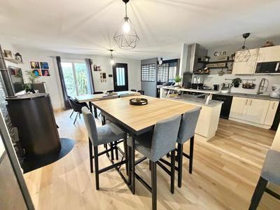 Maison - 130 m² - 5 pièces