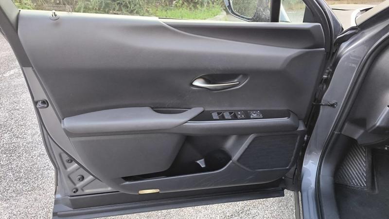 Lexus Ux 250h 2.0 Vvt-iE 184 Hybrid Fwd 152 Pack Confort Business - Automatique