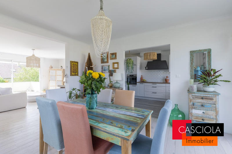 Maison - 133 m² - 6 pièces