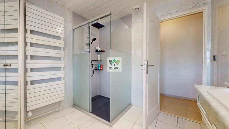 Maison - 151 m² - 6 pièces