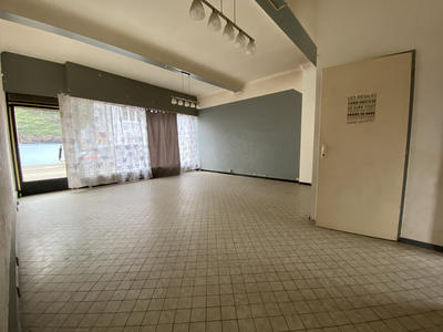 Maison - 147 m² - 6 pièces