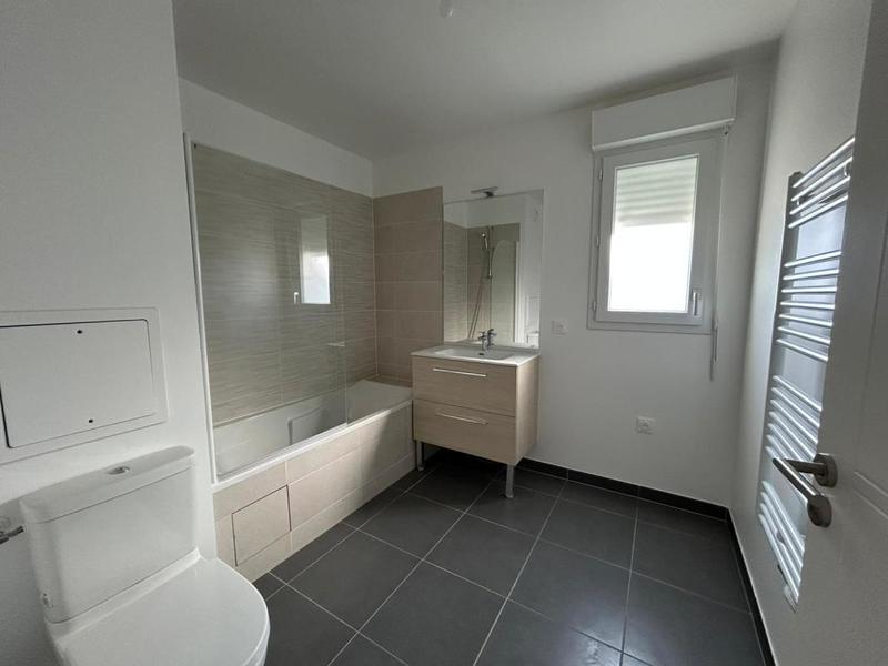 Appartement - 90 m² - 4 pièces